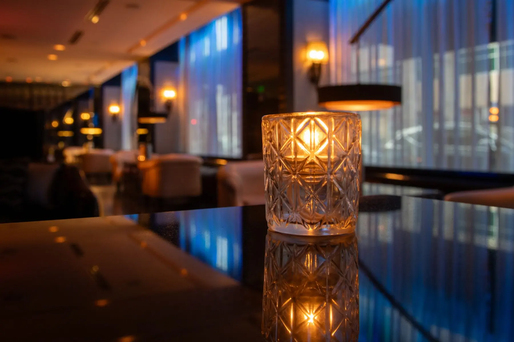 Café & Lounge